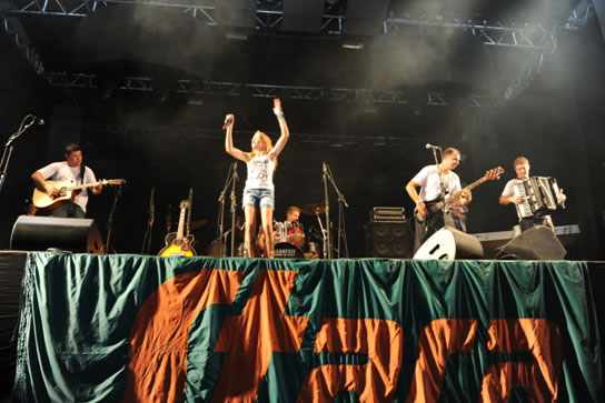 Estela Maris e Banda Stara